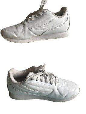 Fila Machu Women's  All White Sneaker Low Top Comfort Size 6 Comfort Everyday